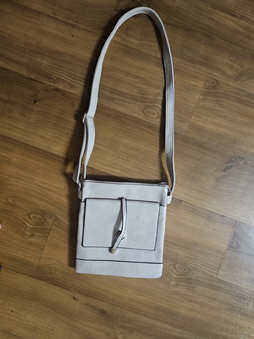 Classic White Crossbody Bag with Front Pocket